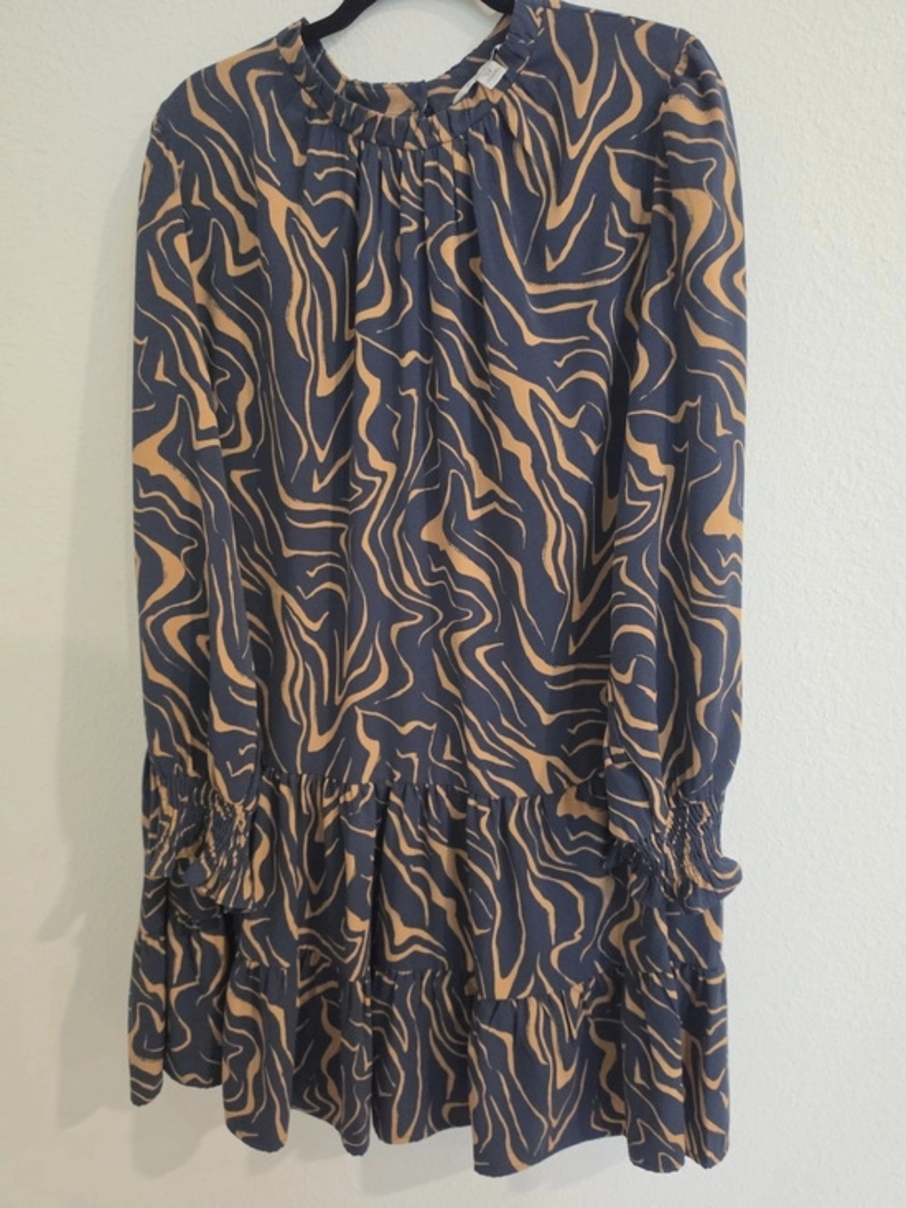 Women's Medium  Dress in Blue & Beige Like New